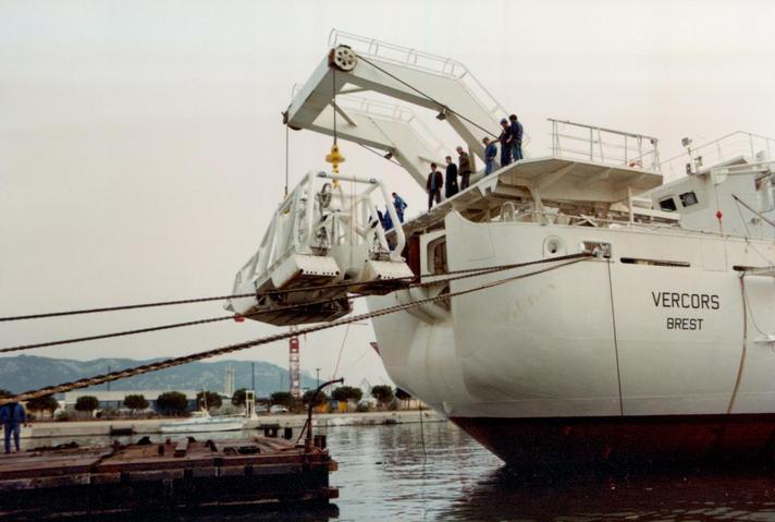 1983 - Sea Plough on France Telecom Cable Ship CS Vercors
